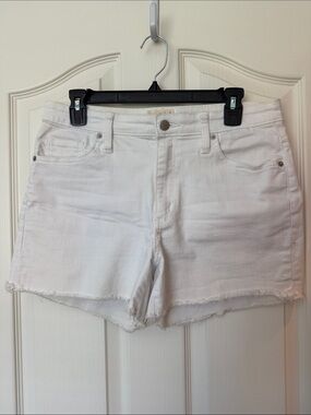 Universal Thread White Raw Hem Denim Shorts